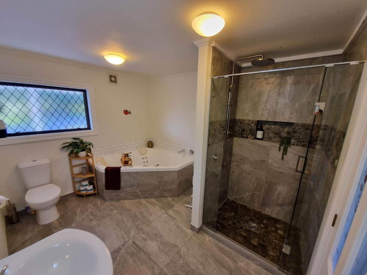 Westholm Lodge Harihari Ngoại thất bức ảnh
