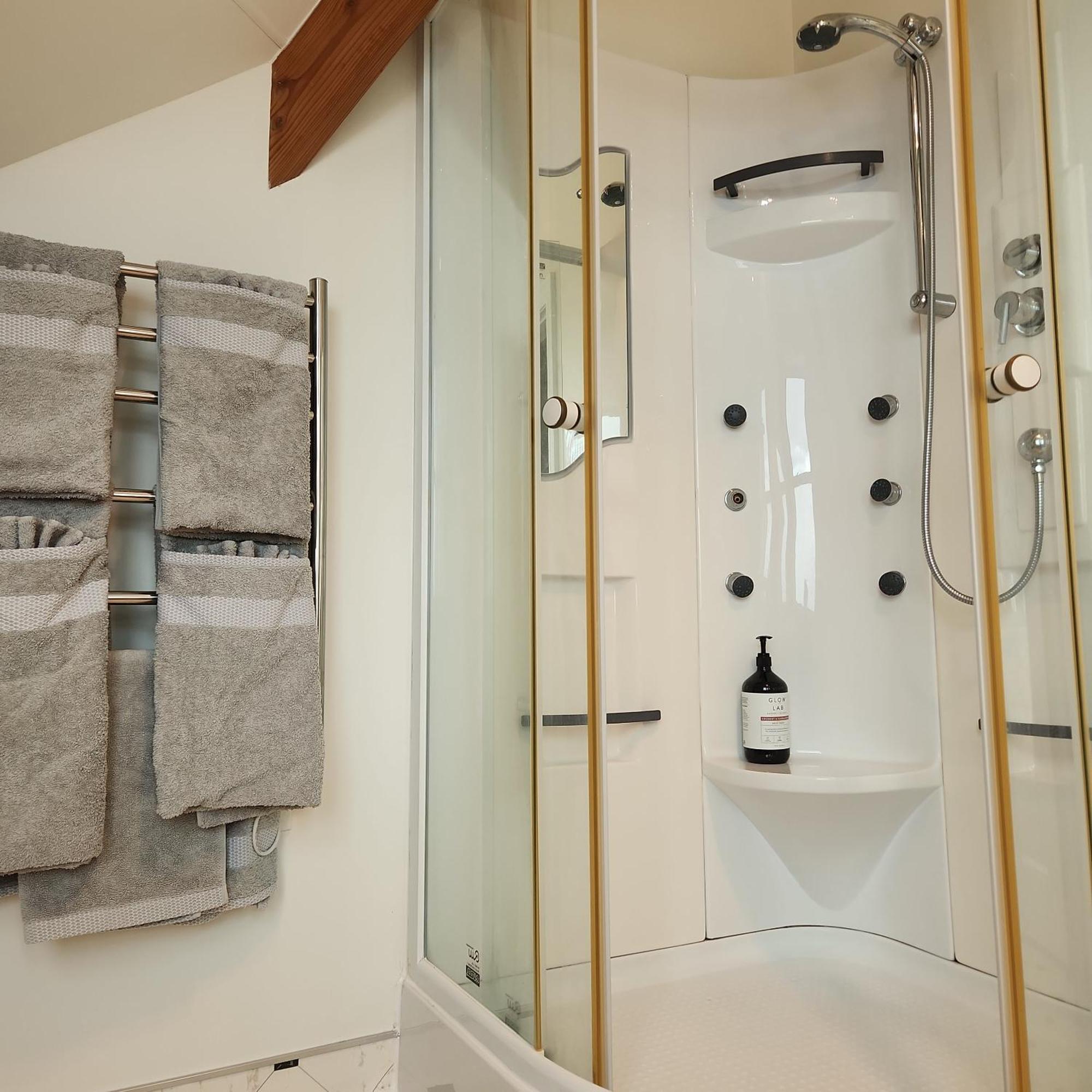Westholm Lodge Harihari Ngoại thất bức ảnh